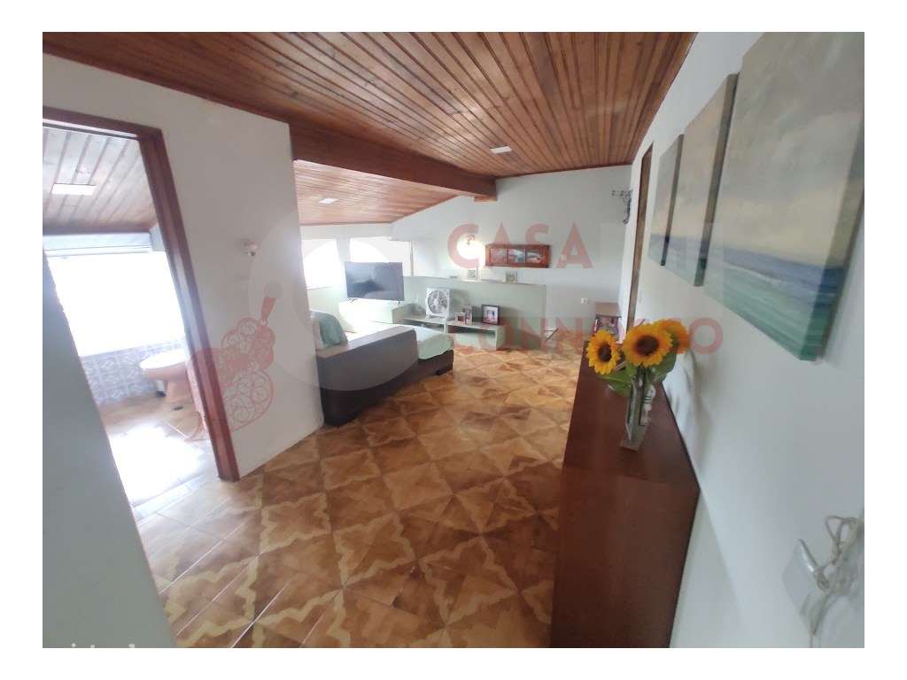 Moradia T2+1 em Zona tranquila.-16