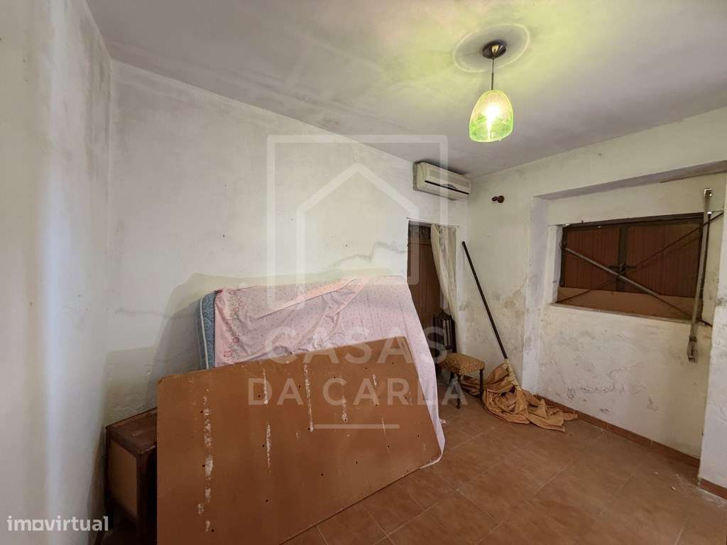 Moradia com espaço comercial com 657m2 em Albergaria dos Fusos-5