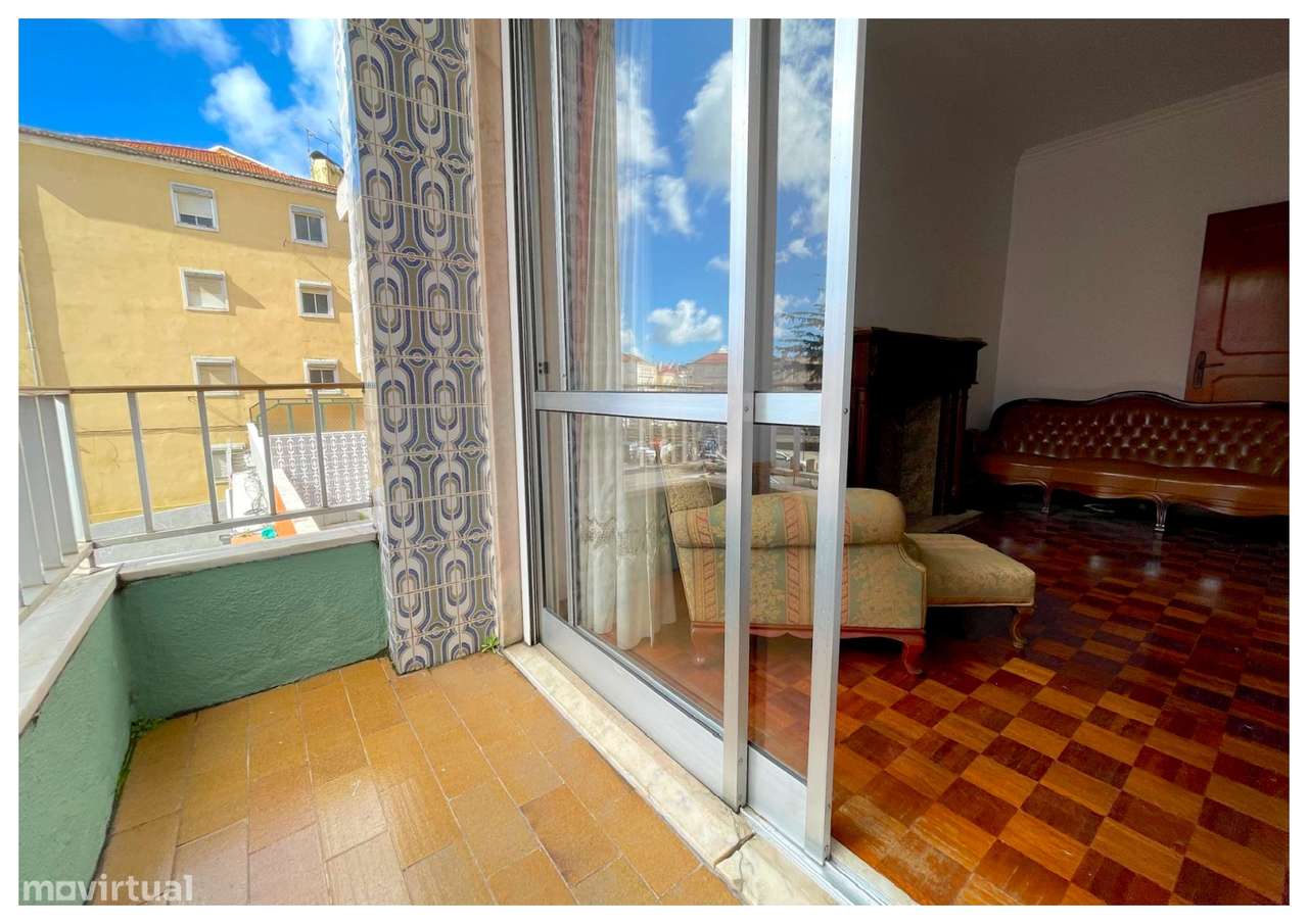 T4 • 140 m² • Varandas + Terraço • Rua Olivença – Amadora-1