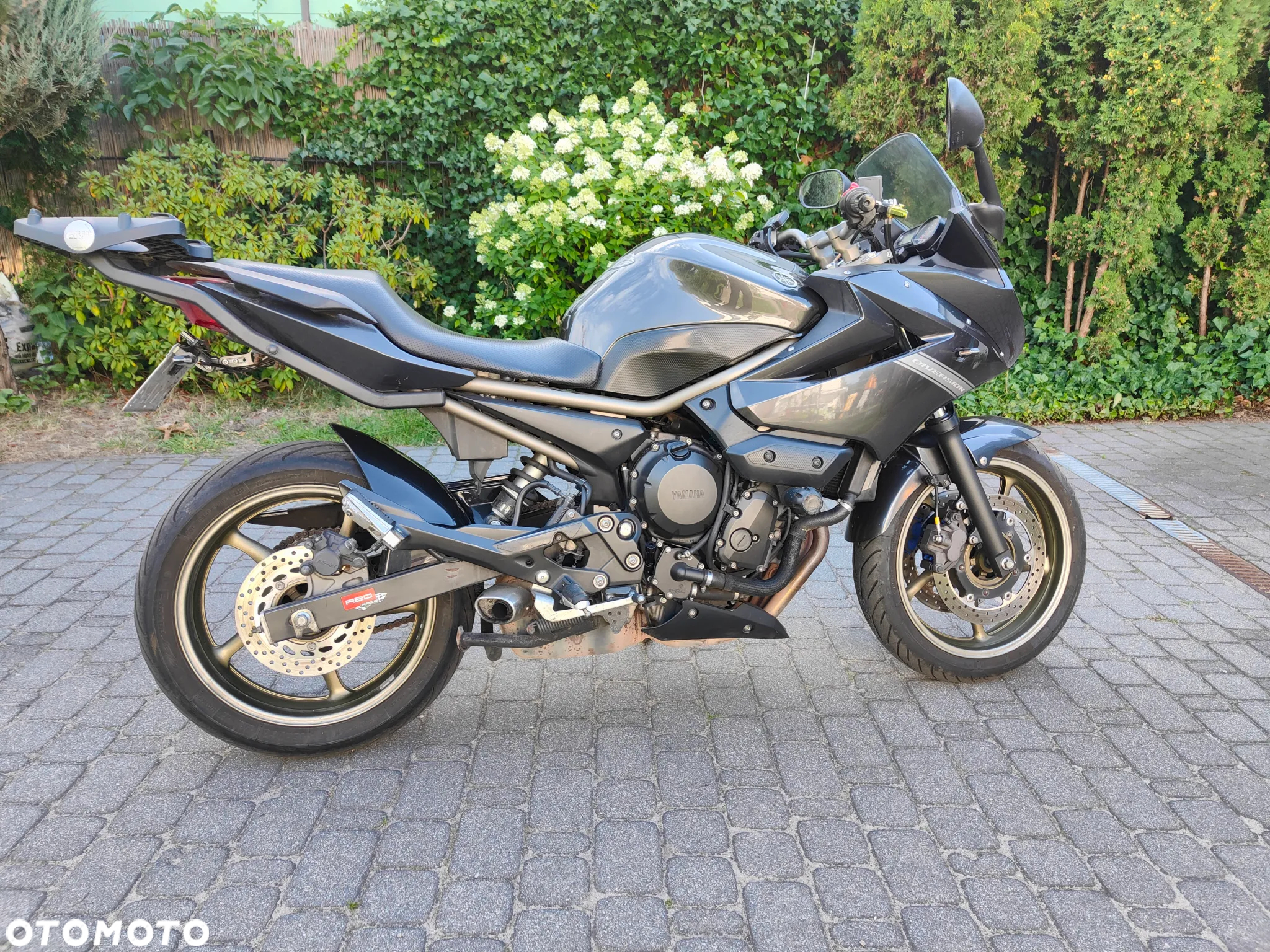 Yamaha XJ - 4