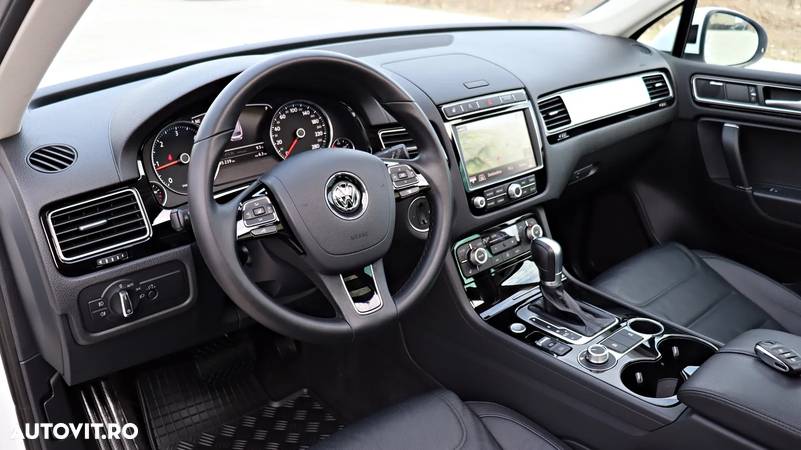 Volkswagen Touareg 3.0 V6 TDI SCR Blue Motion DPF Automatik Executive Edition - 20