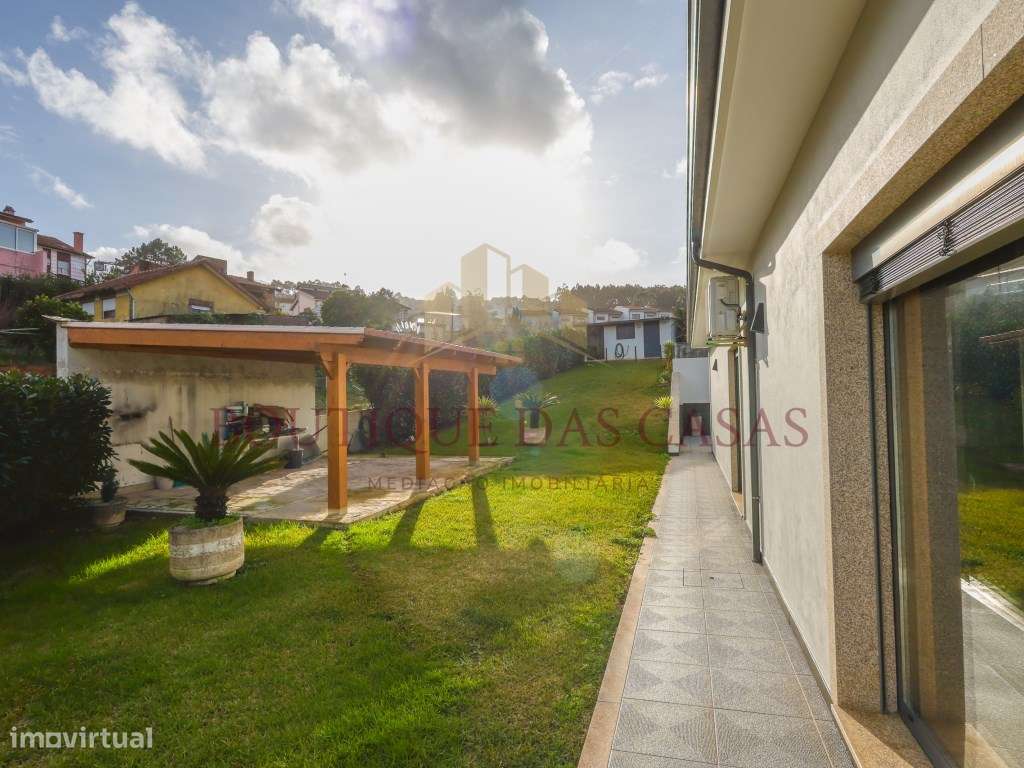 Moradia Térrea no Centro de Valongo - Grande imagem: 4/30