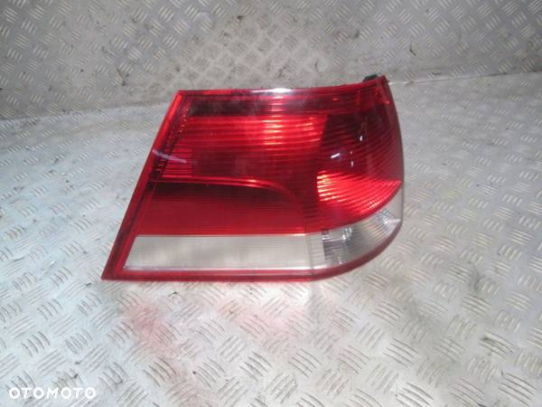 LAMPA LEWA LEWY TYŁ TYLNA OPEL VECTRA C KOMBI LIFT 24469461 - 1