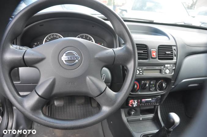 Nissan Almera II 1.5 Visia - 15