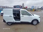 Ford Transit Courier - 21