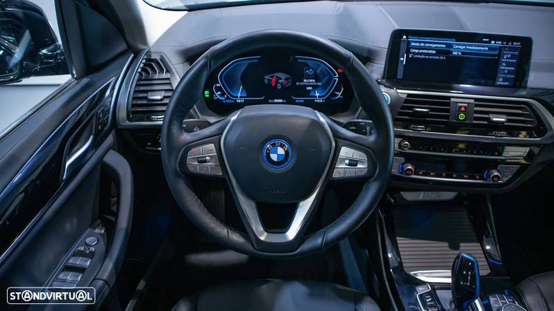 BMW iX3 Inspiring - 21