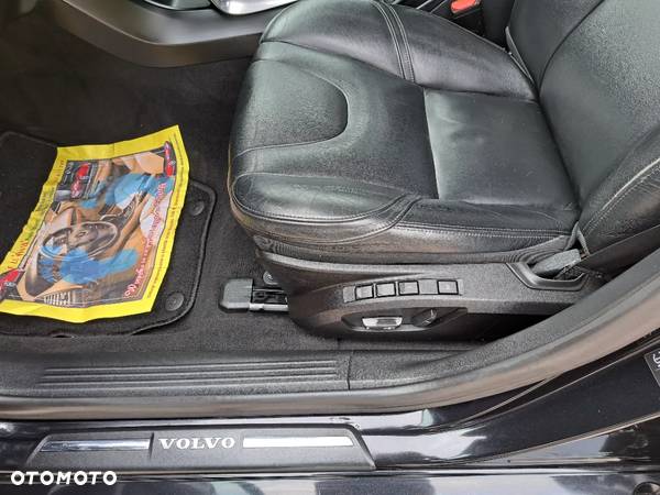 Volvo V40 D2 Summum - 24