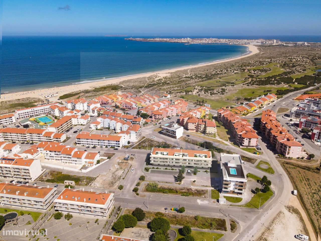 Apartamento T2 c/varandas e garagem - Grande imagem: 4/11