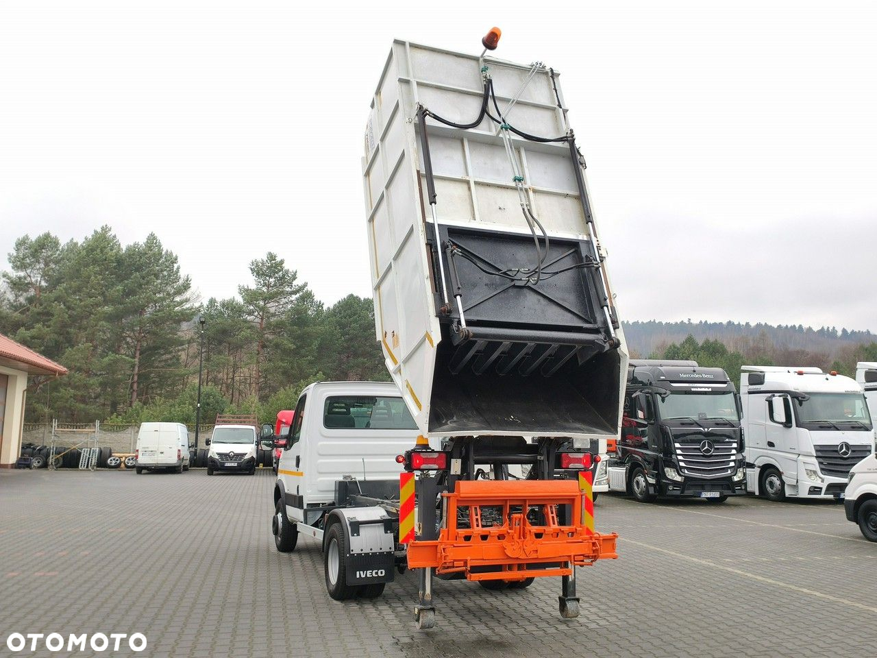 Iveco Daily 65C14 LPG 3.0 Wywrot Śmieciarka Mały Przebieg - 19