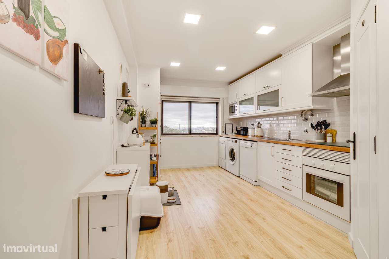 APARTAMENTO T2 | VARANDA | ARRECADAÇÃO | SÃO JOÃO DA TALHA - Grande imagem: 3/25