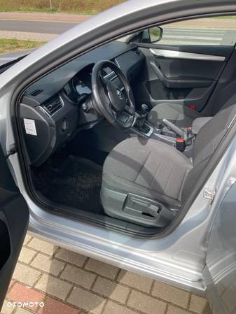 Skoda Octavia 1.4 TSI Ambition - 9