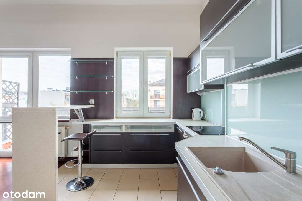 Dwupoziomowe mieszkanie w centrum Legionowa - Pełny obrazek: 4/15