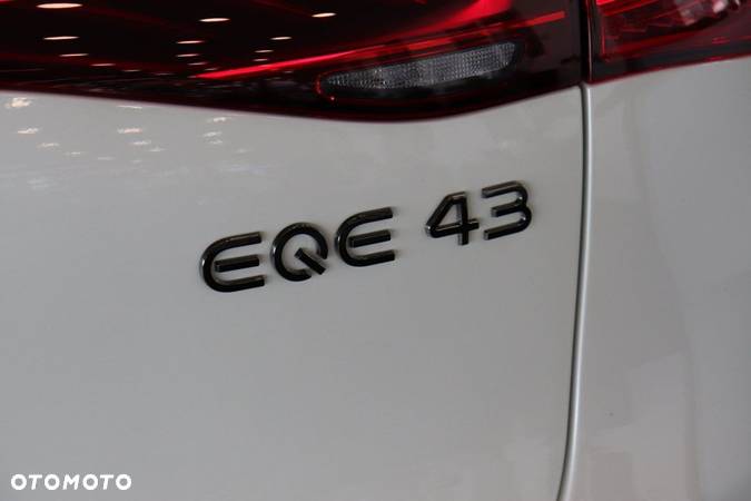Mercedes-Benz EQE - 9