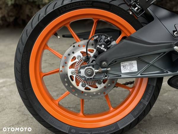 KTM RC 125 - 16