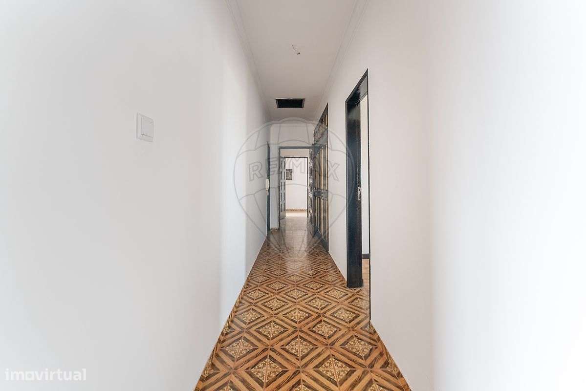 Moradia T6 para venda - Grande imagem: 3/47