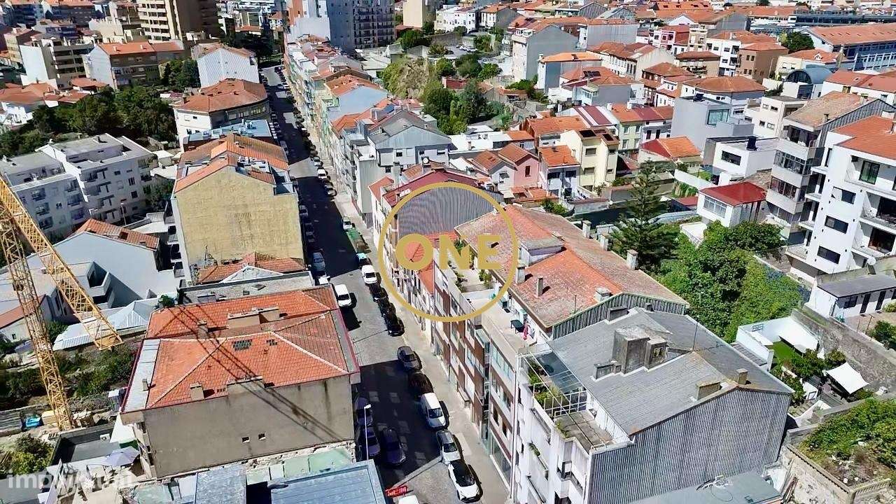 T1 com terraço e vistas deslumbrantes sobre o Porto – Último andar - Grande imagem: 2/16