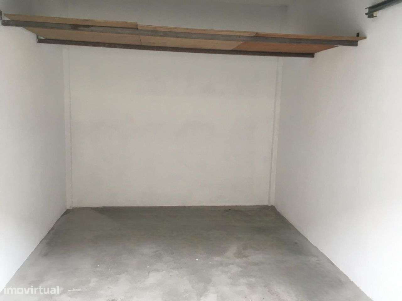 Garagem Individual - Gaia - 700 metros do Hospital Ed Santos Silva - Grande imagem: 2/11