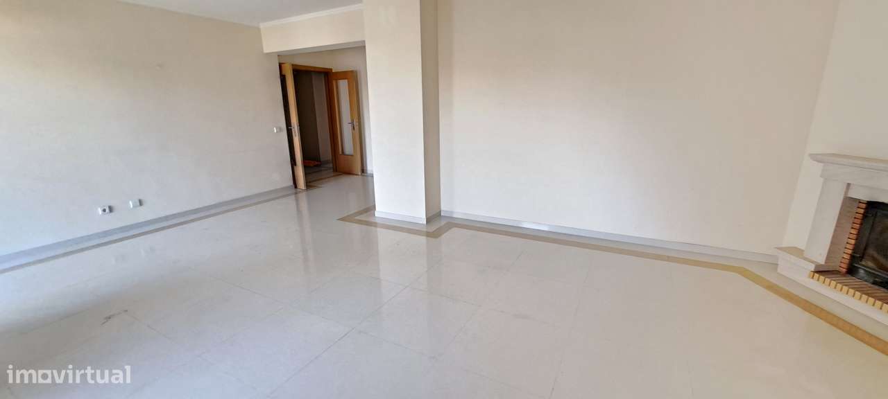 Apartamento T4  152m2 , Lugar estacionamento junto á praia  Alcochete. - Grande imagem: 5/22