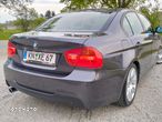 BMW Seria 3 320i - 23