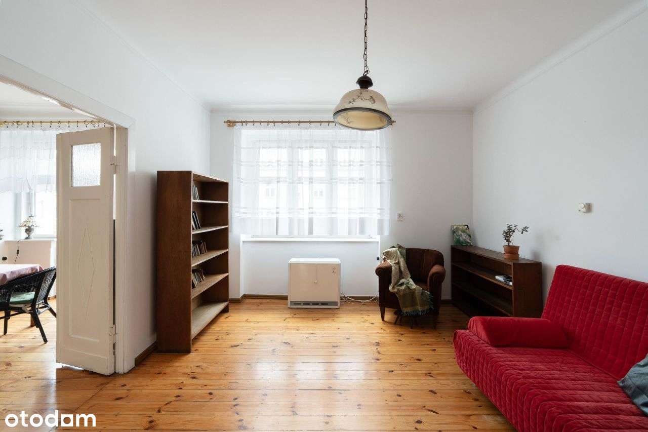 Klimatyczne mieszkanie z duszą. Balkon i piwnica-5