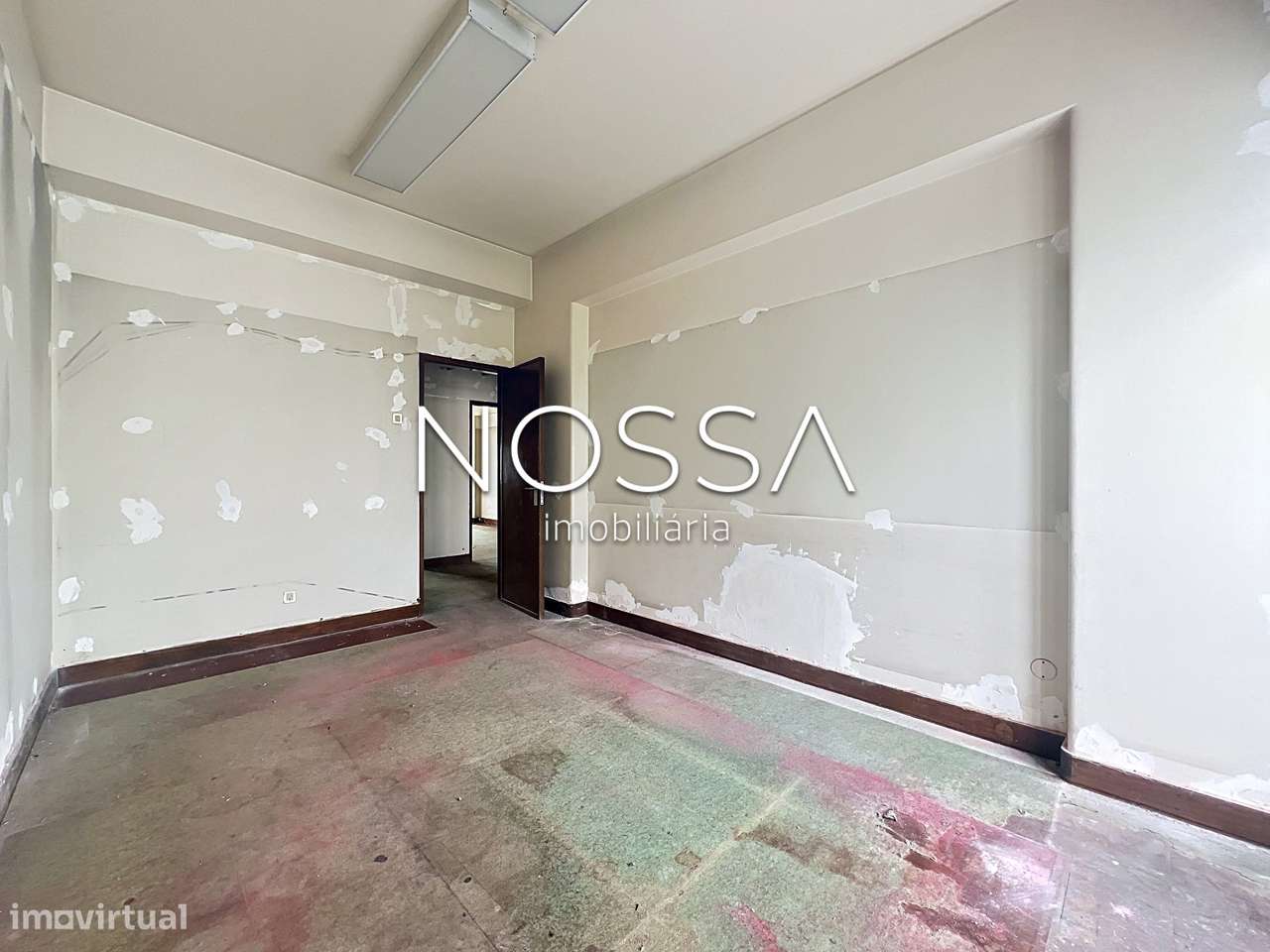 Escritório | 195m2 | Av. República-38