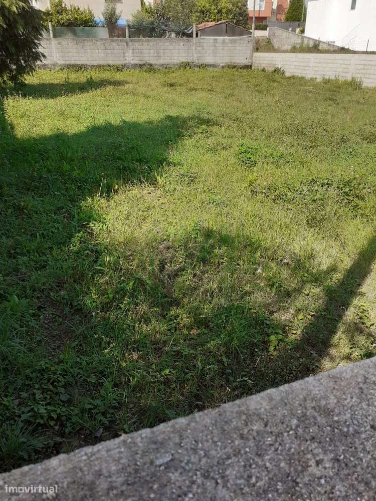 Fantástico Oportunidade de Negócio Terreno Urbano com 560 m2 - Grande imagem: 2/5