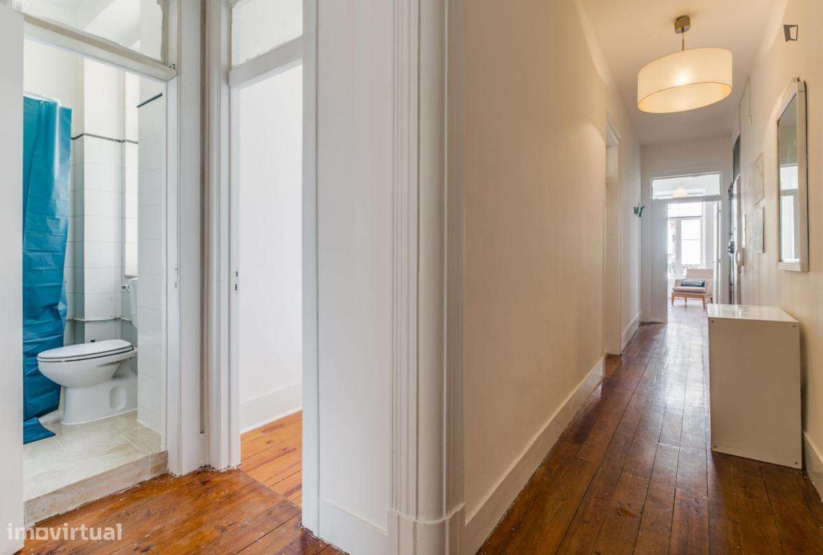 Quarto - localizado em Santos Lisbon - Grande imagem: 4/8