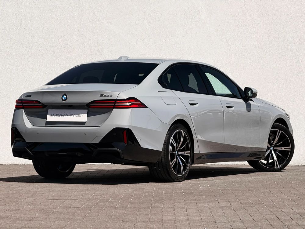 BMW Seria-5 520D XDRIVE 2.0 Diesel 197 KM — zdjęcie 2