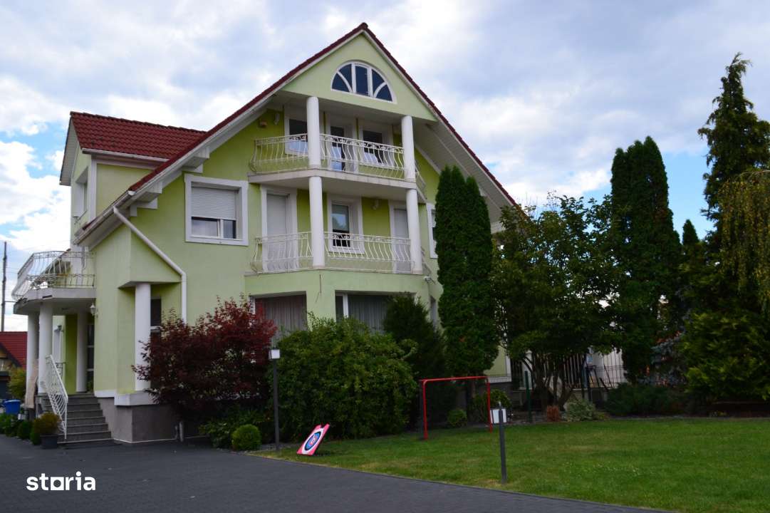 Casa/vila 400 mp-teren 900mp-piscina-Unirea- Vasile Petri, comision 0-1