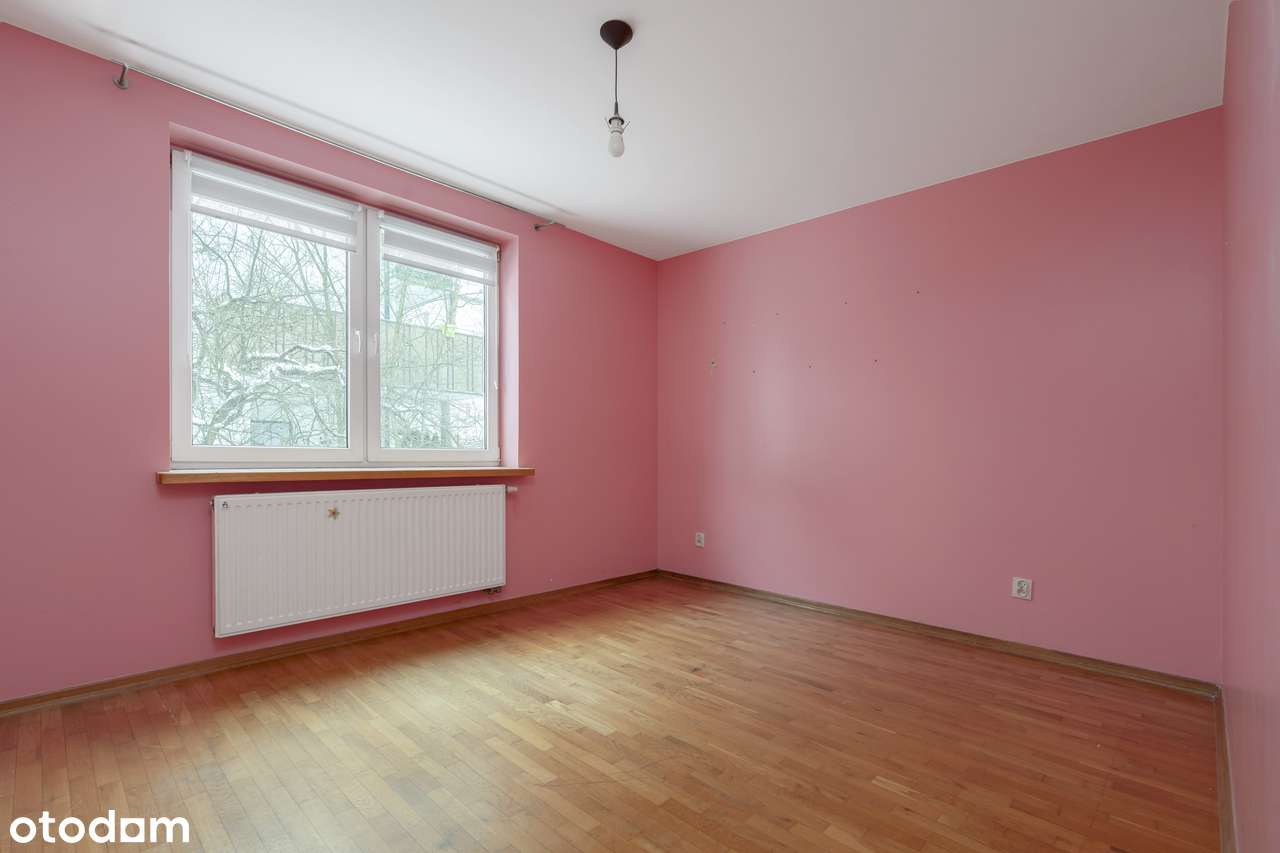 Przestronne mieszkanie z tarasem – idealne do własnej aranżacji-8