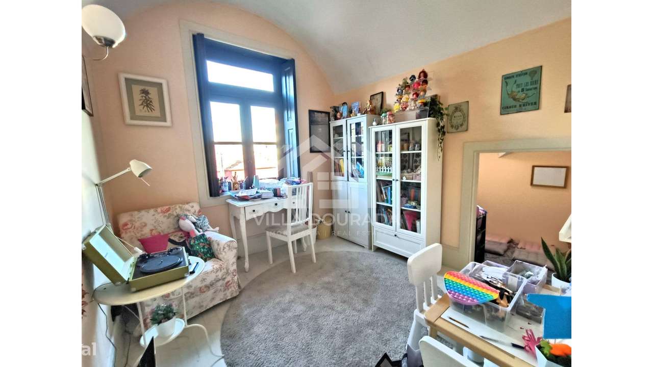 Moradia Geminada T6 em Bonfim-28