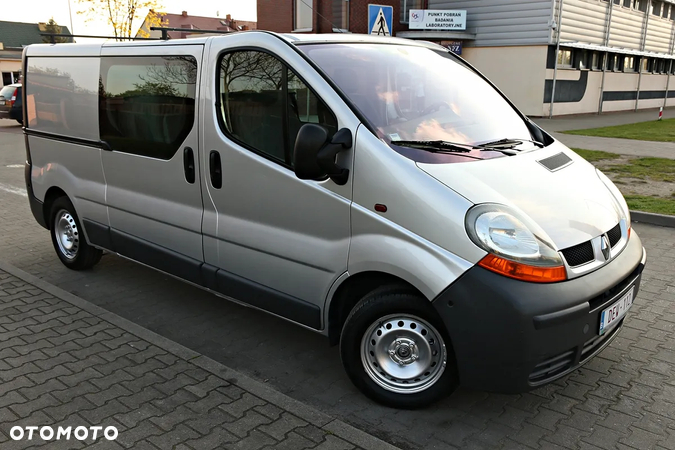 Renault Trafic - 16