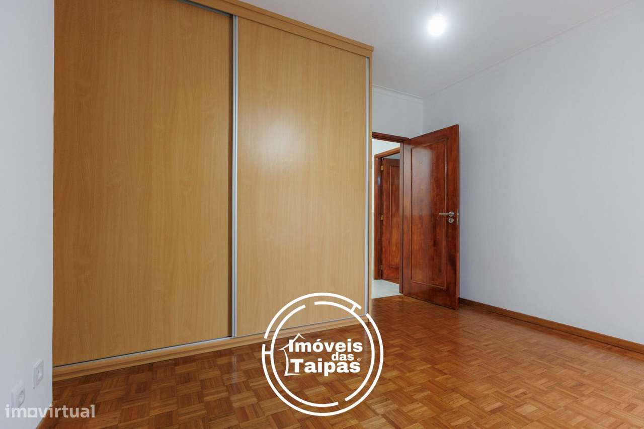 Vende-se T2 Junto às Escolas - Caldas das Taipas-13