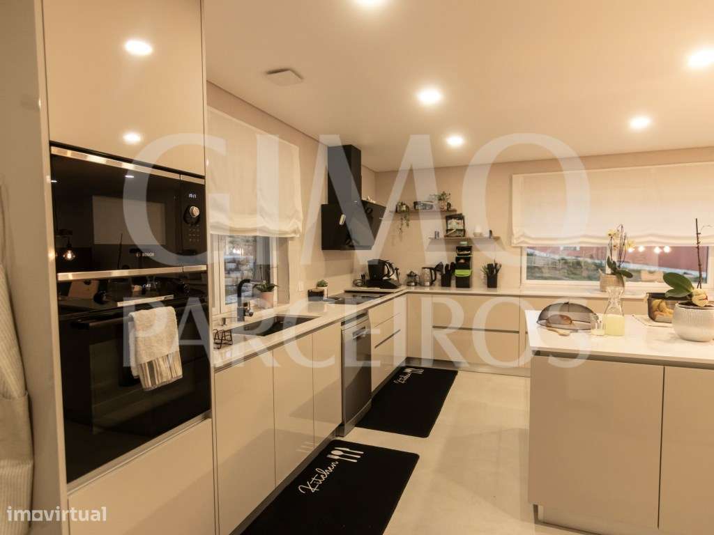 Moradia T3 Moderna e Confortável em Oliveira do Bairro. - Grande imagem: 4/19