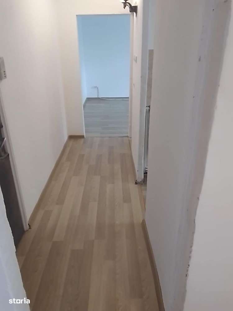 Apartament de 3 camere zona ASTRA,str Calea Bucuresti - Imagine principală: 2/7