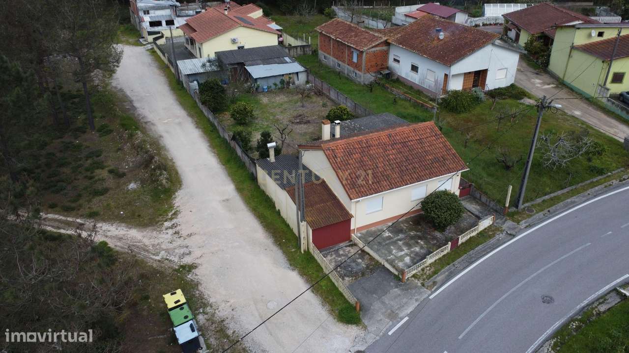 Casa Isolada com Vista Campestre em Localização Privilegiada - Grande imagem: 2/12