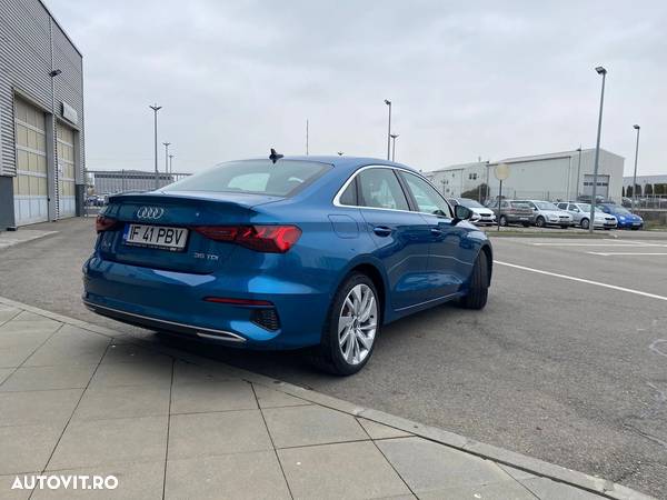 Audi A3 2.0 35 TDI S tronic Advanced - 3