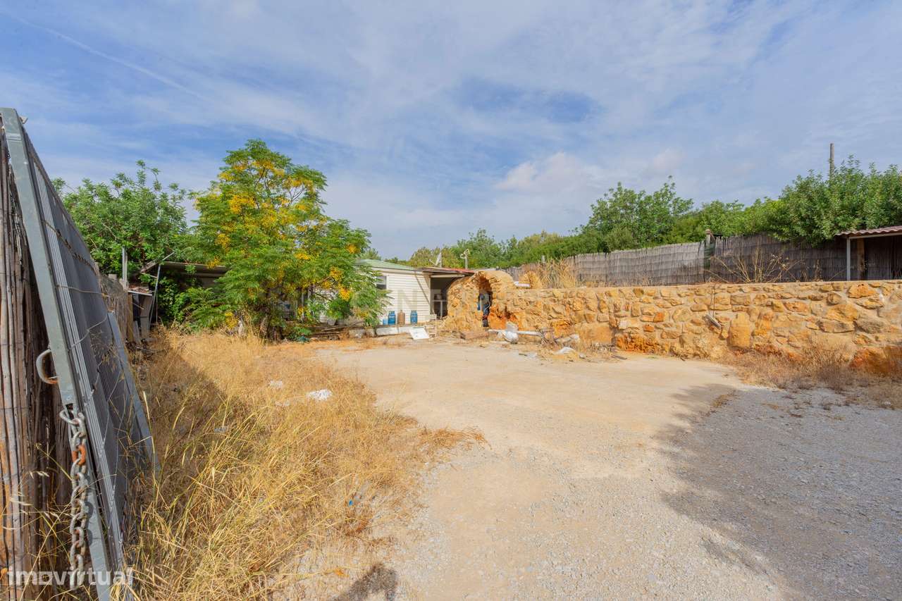 Terreno urbano à Venda em Quelfes, Olhão - 1000m²-3