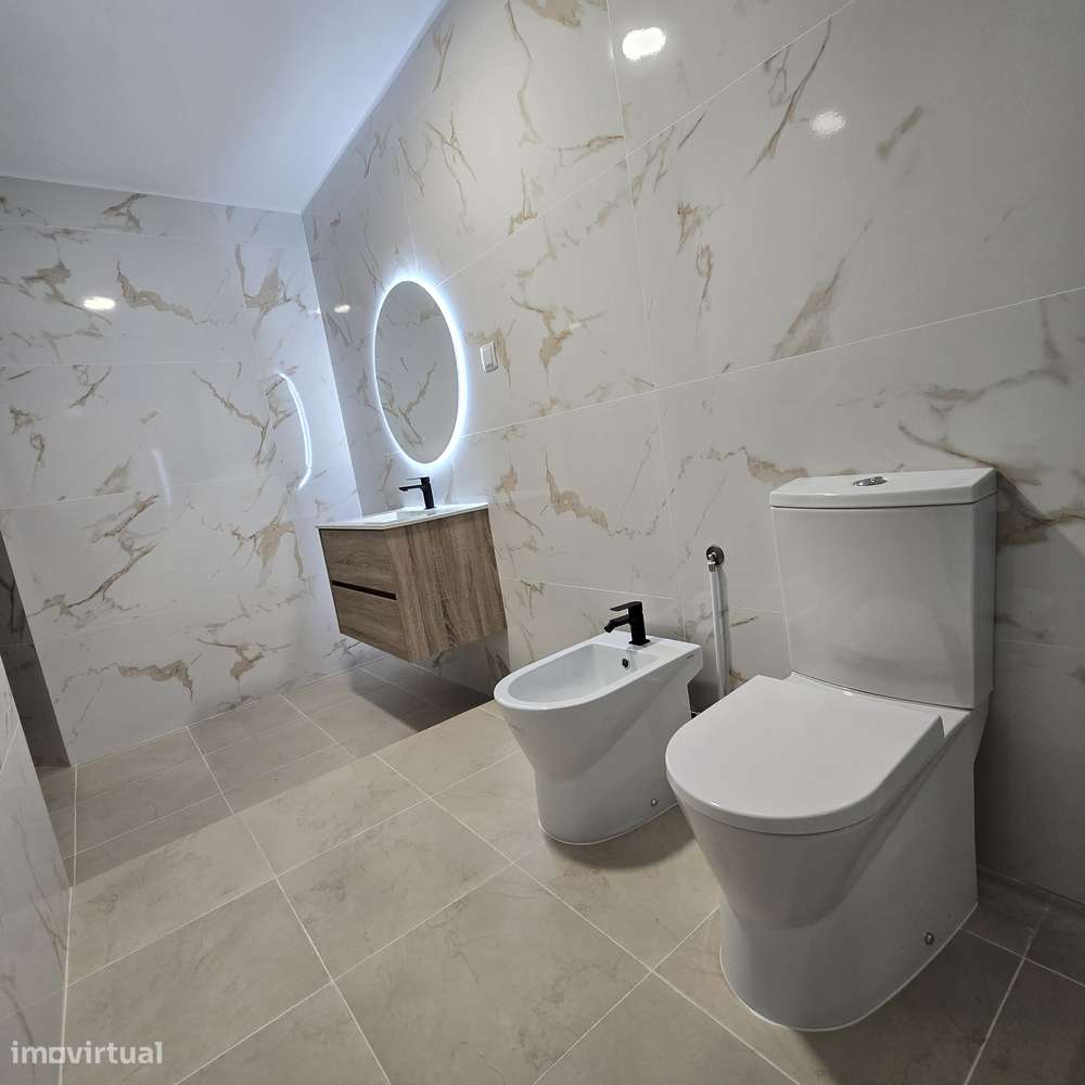 T3 Remodelado 2 Varandas 1 arrecadação-23