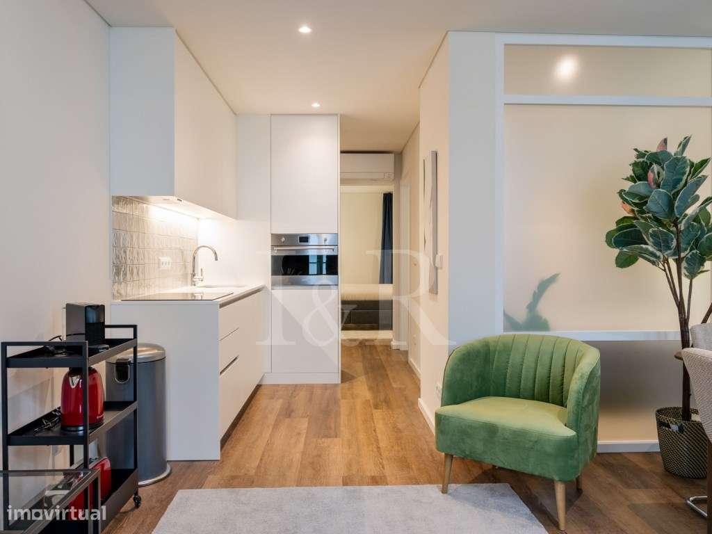 Apartamento T1+1 espaçoso, no Porto - Grande imagem: 3/33