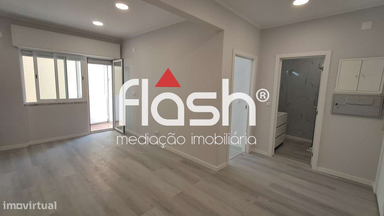 T1 Remodelado no centro da Amadora-4