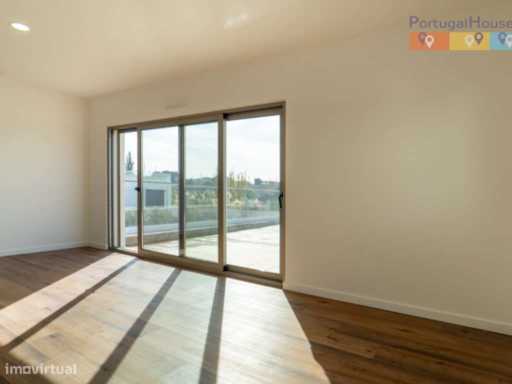 Moradia T4 de Luxo com terreno de 5.300 metros quadrados-28