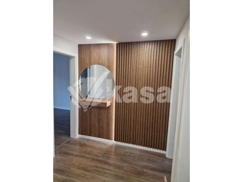 T3 Totalmente Remodelado no Centro do Barreiro - Grande imagem: 3/29