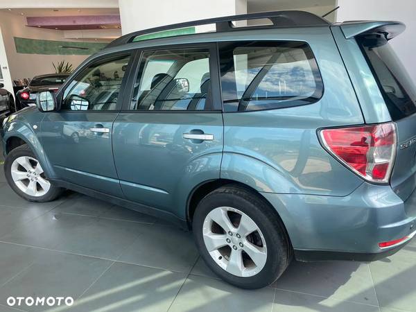 Subaru Forester 2.0D Exclusive - 9