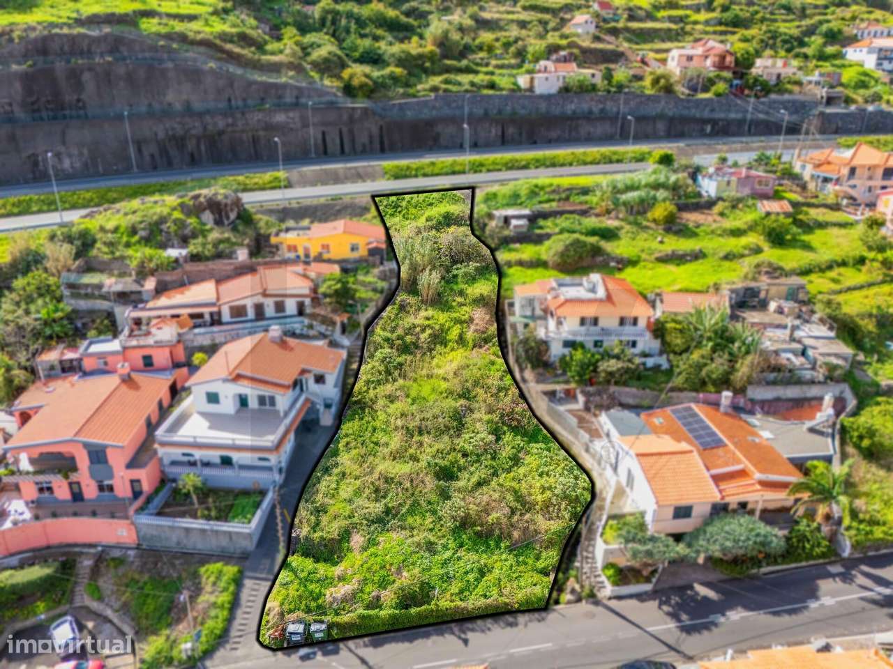 TERRENO PARA CONSTRUÇÃO COM 1090mts² EM MACHICO - VISTA BAÍA - PRÓXIMO - Grande imagem: 4/23