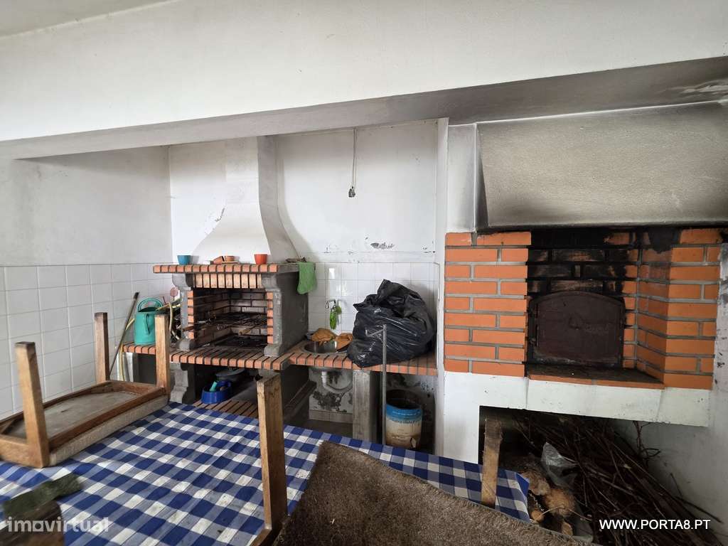 Moradia T3 Independente com Pátio  — Vila Nova, Miranda do Corvo-16