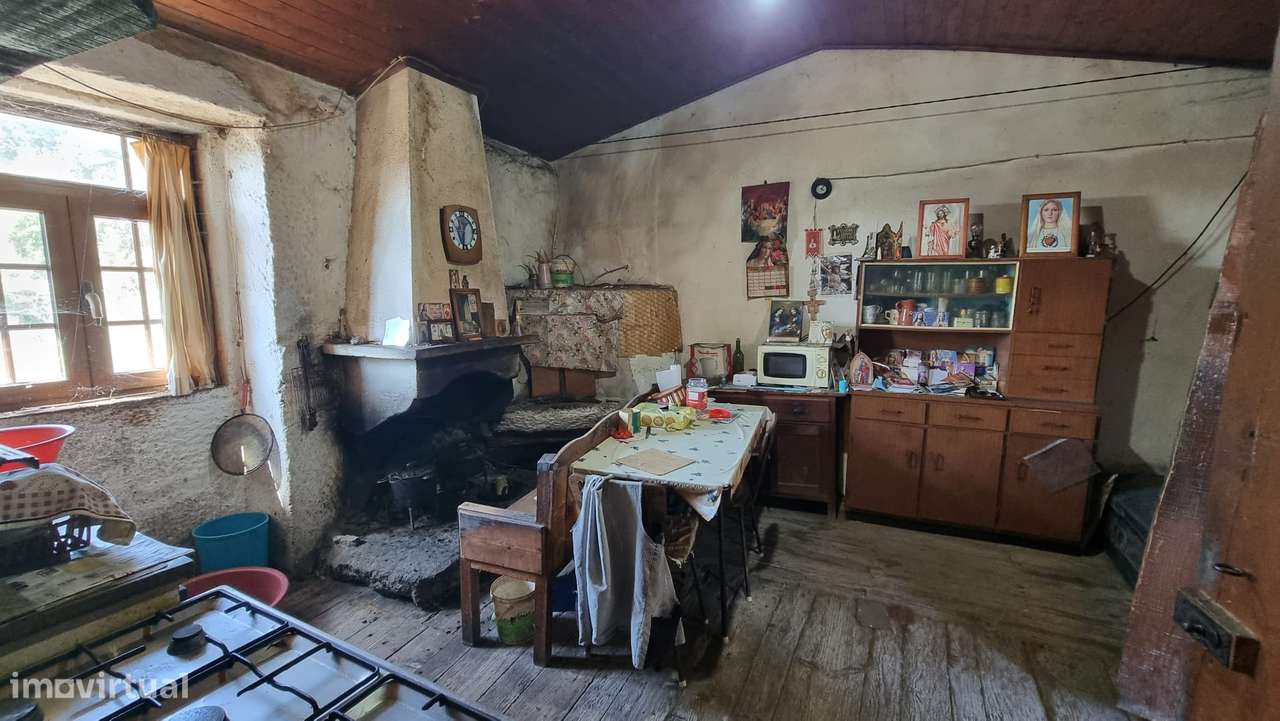 Moradia para Restaurar T2 Venda em Cantelães,Vieira do Minho-3