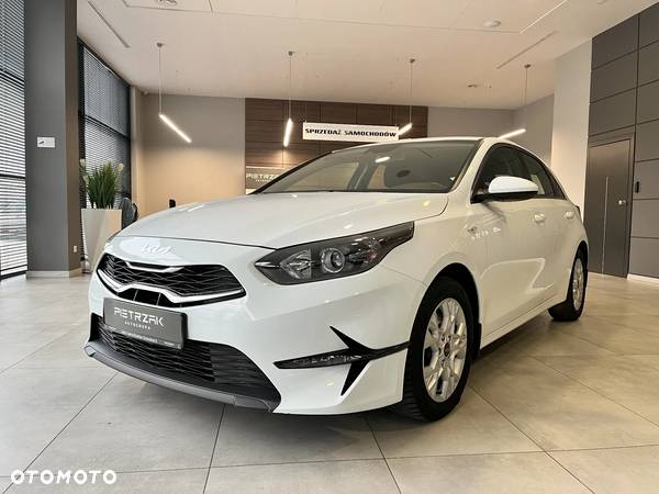 Kia Ceed 1.5 T-GDI M - 11