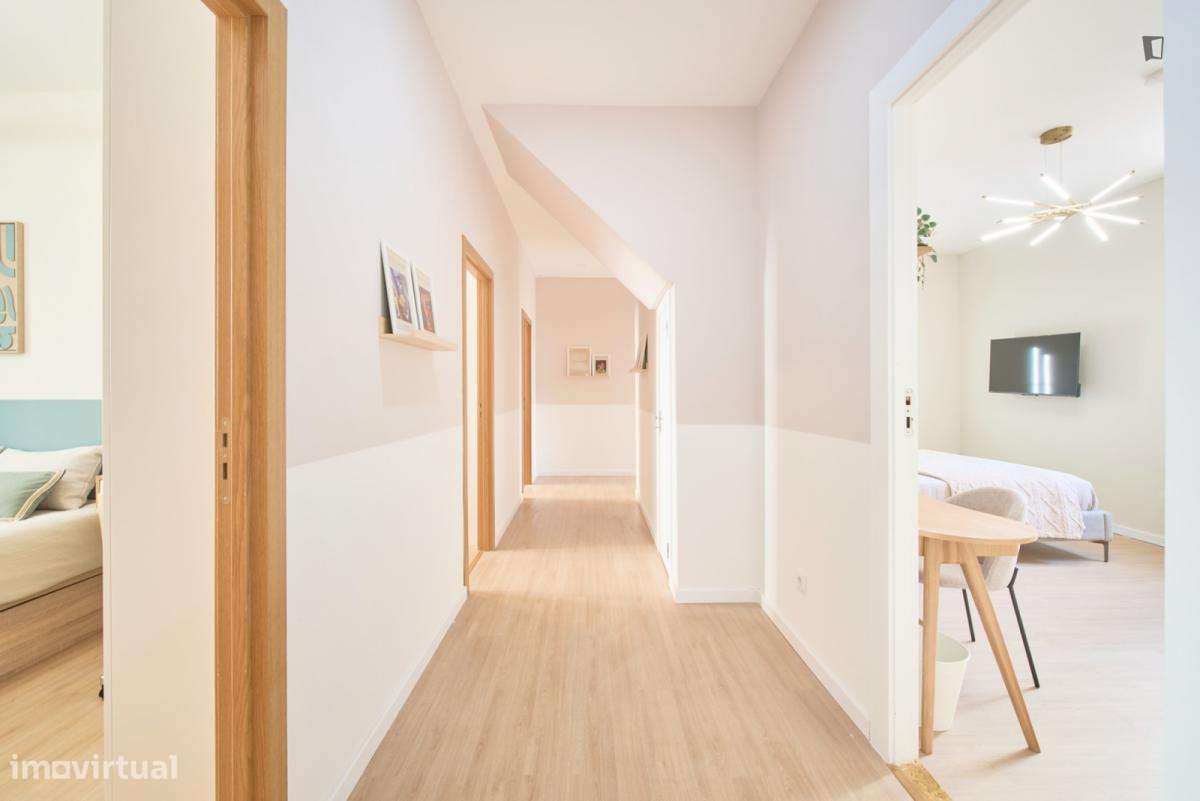 Quarto - localizado em Cais do Sodré Lisbon - Grande imagem: 5/10