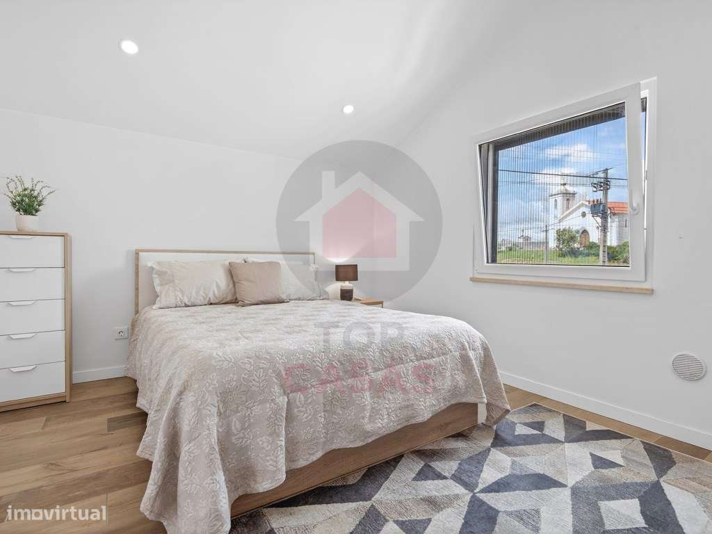 Moradia Contemporânea com 3 Quartos e Jardim Próxima de Caldas da R...-39